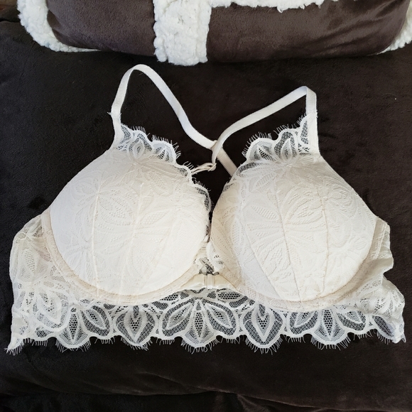 PINK Victoria's Secret Other - 2 / $30 - Victoria's Secret Bra💝